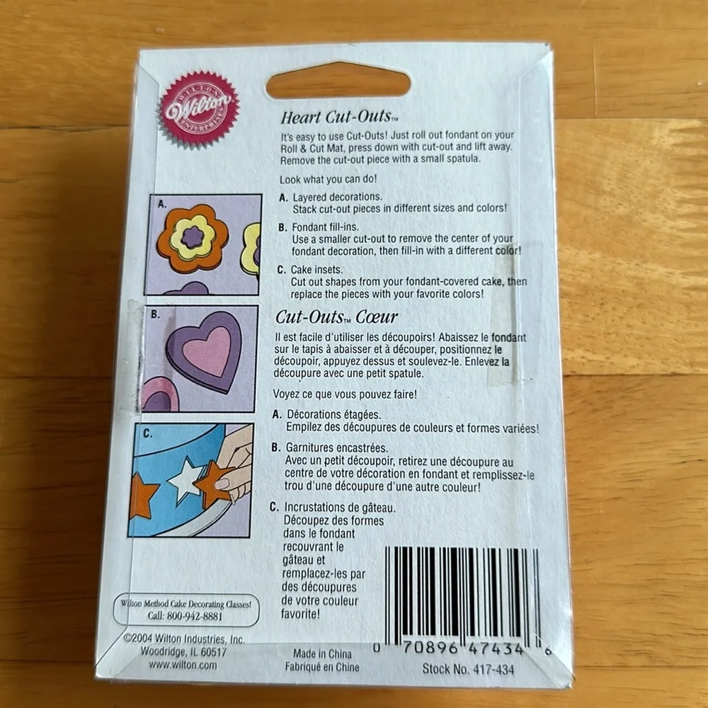 2004 Wilton Heart Fondant Cut-Outs